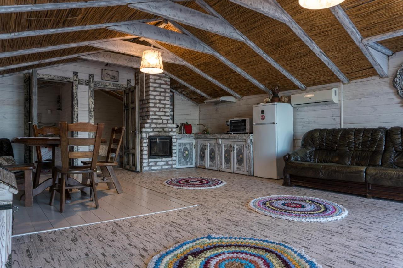 Chervona Kalyna Cottage Odessa Exterior foto