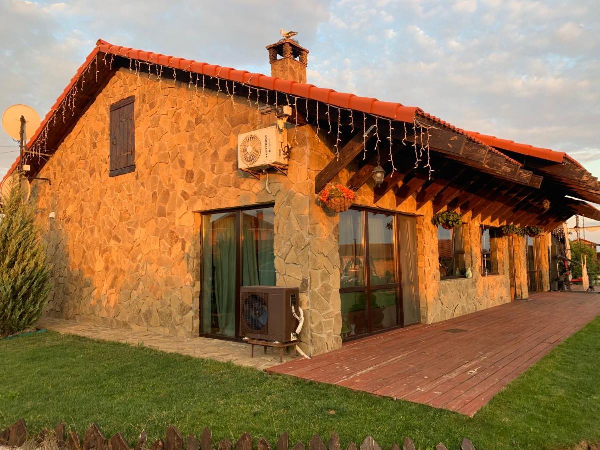 Chervona Kalyna Cottage Odessa Exterior foto