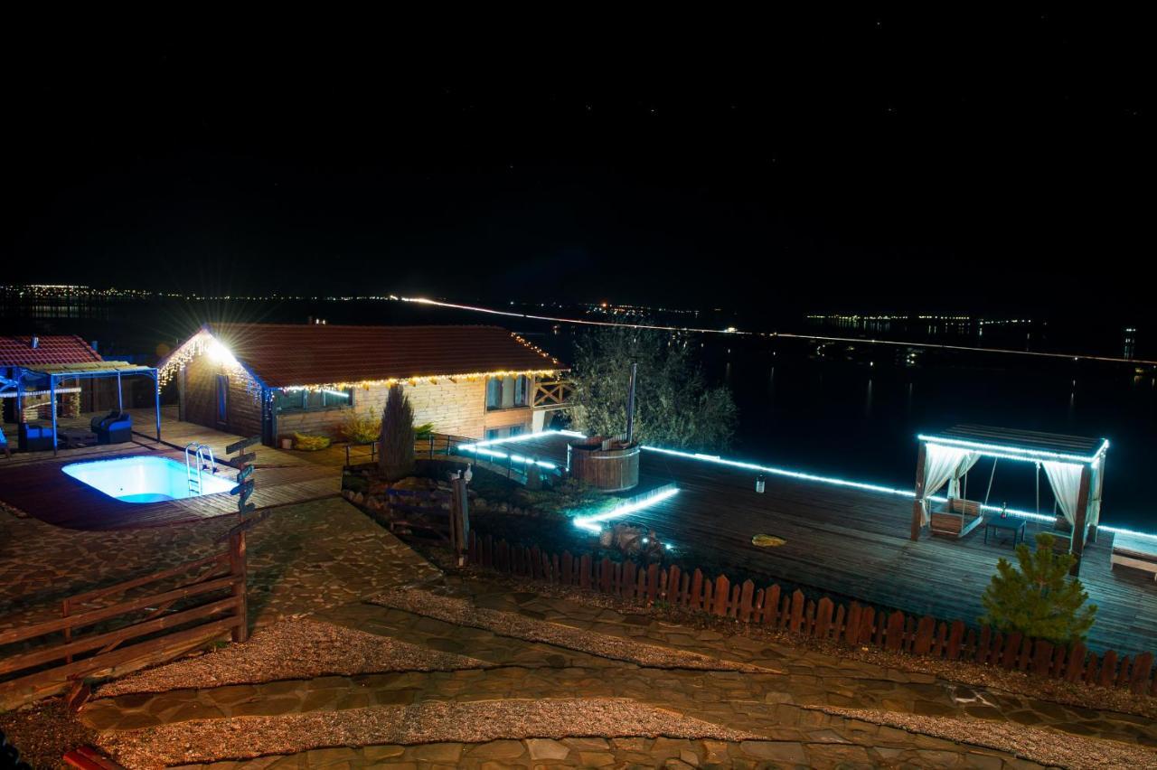 Chervona Kalyna Cottage Odessa Exterior foto