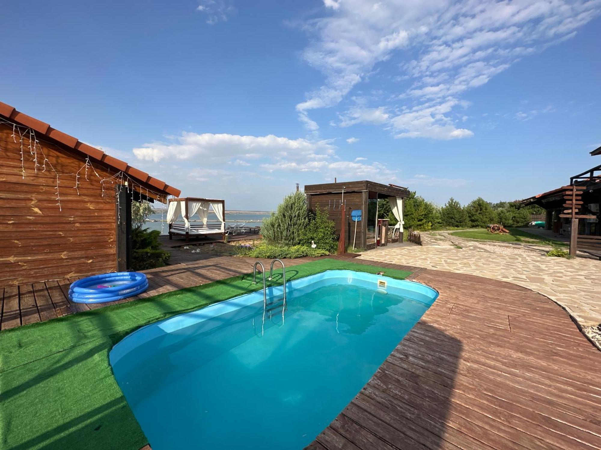 Chervona Kalyna Cottage Odessa Exterior foto